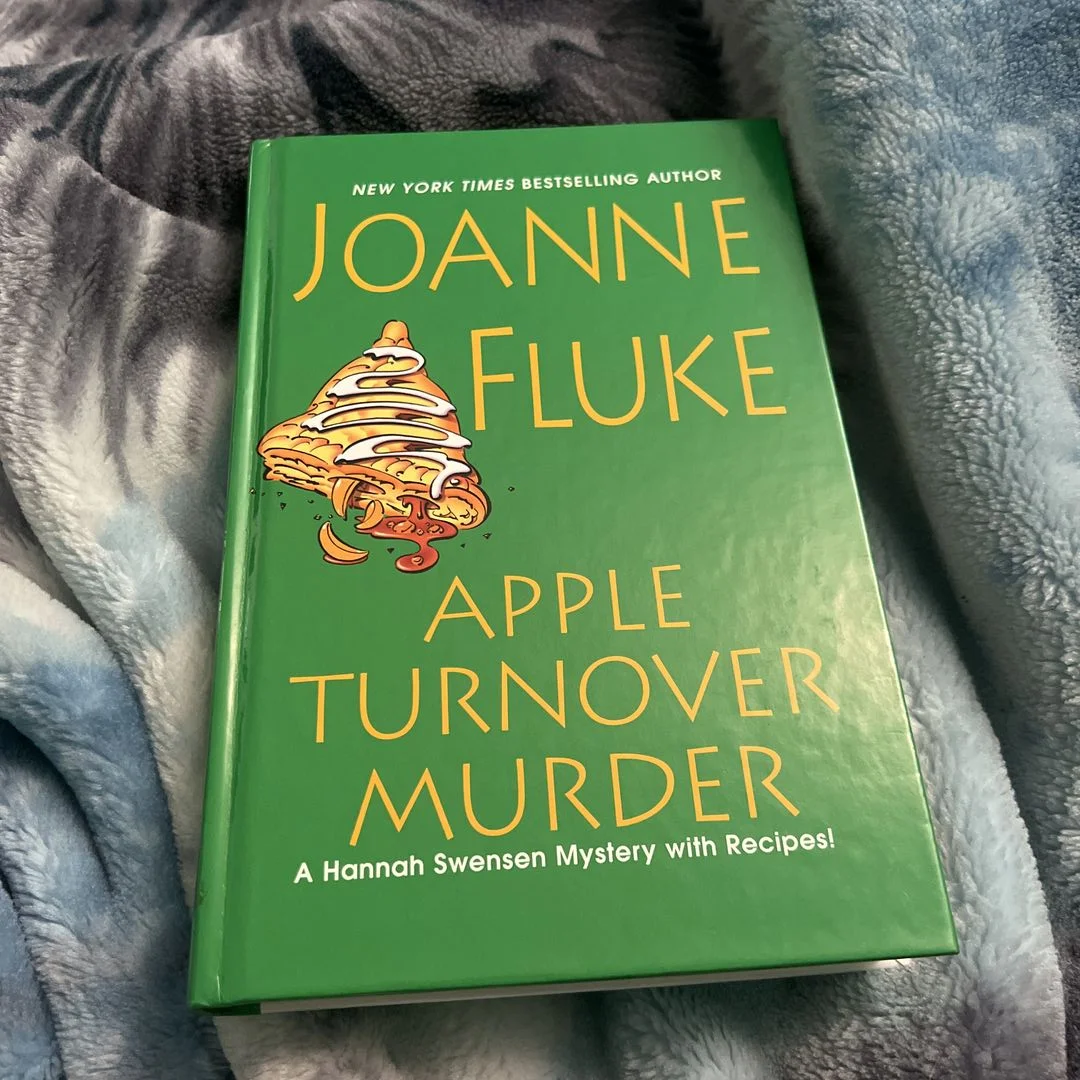 Reviews Apple Turnover Murder by Joanne Fluke